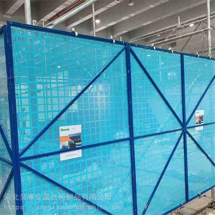 建筑工地防護衛(wèi)士 深入解析外墻藍色金屬防護爬架網(wǎng)